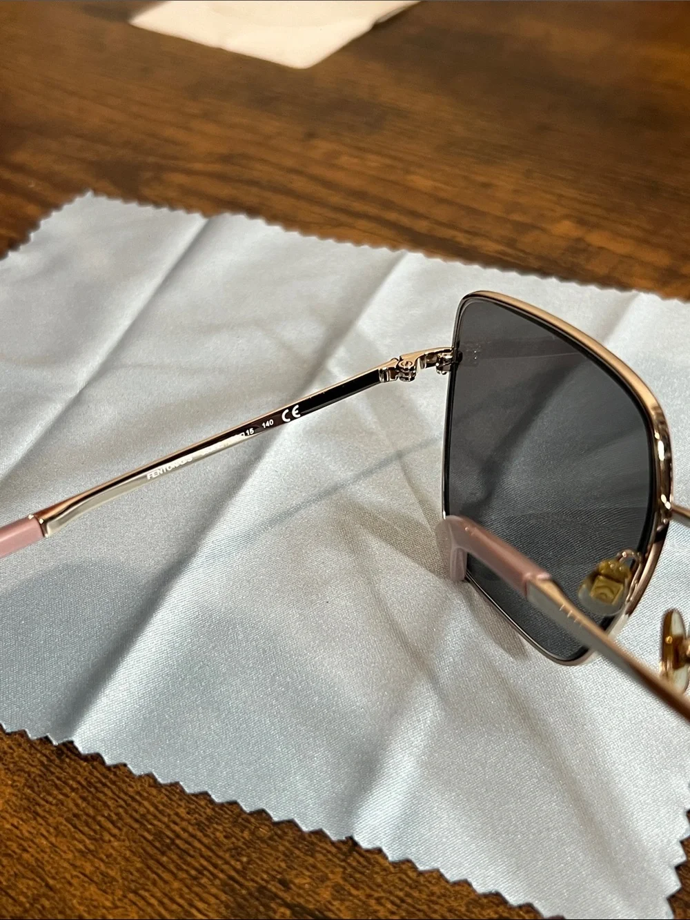 Women’s Kate spade Slim Metal Frame Sunglasses in Pink with case